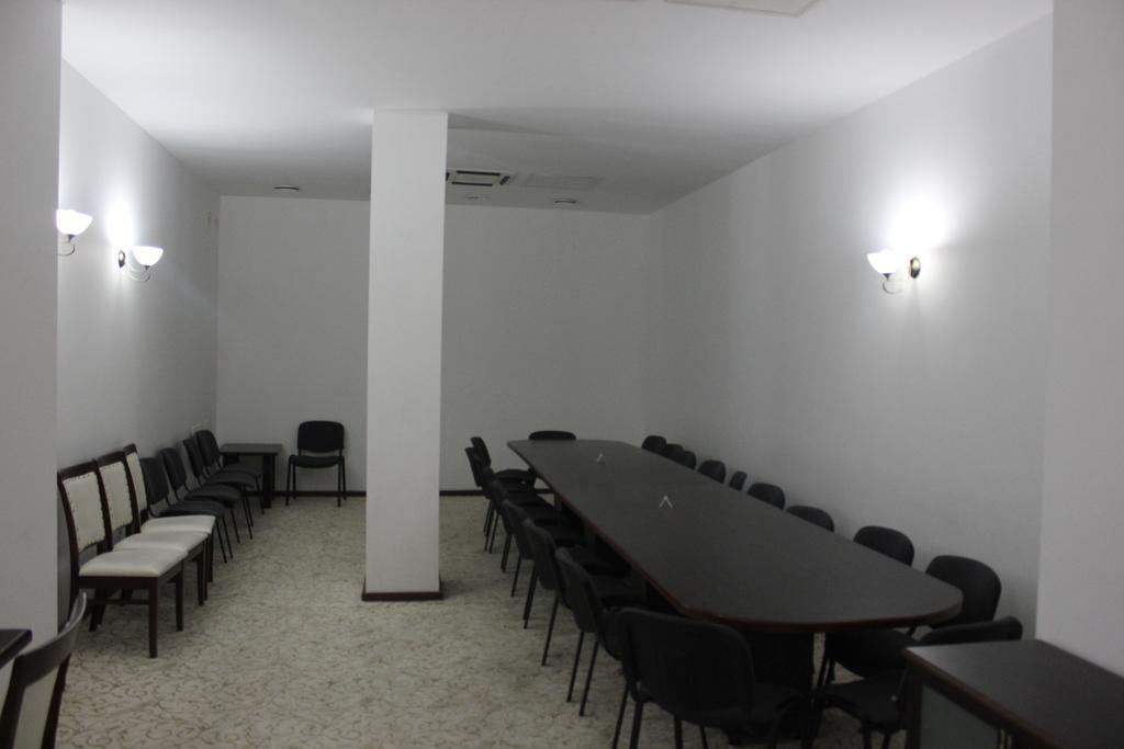 Hotel Empire Kutaisi Exterior photo